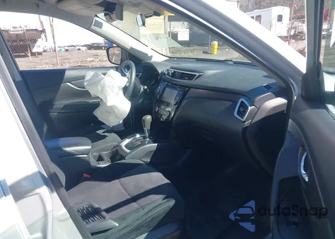 2016 Nissan Rogue Sv z USA, uszkodzony, nr VIN 5N1AT2MVXGC829451